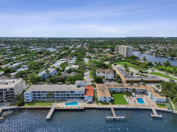 2508 Bay Dr 303, Pompano Beach FL 33062