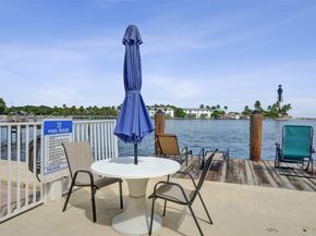 2508 Bay Dr 303, Pompano Beach FL 33062