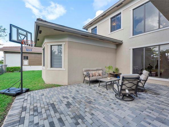 10472 Cobalt Ct, Parkland FL 33076