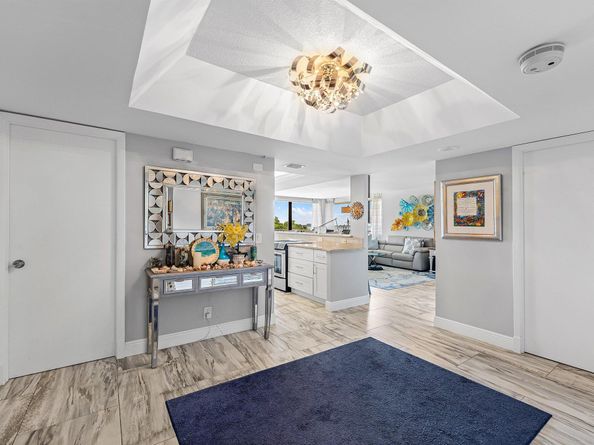 5280 N Ocean Drive Drive 1e, Singer Island FL 33404