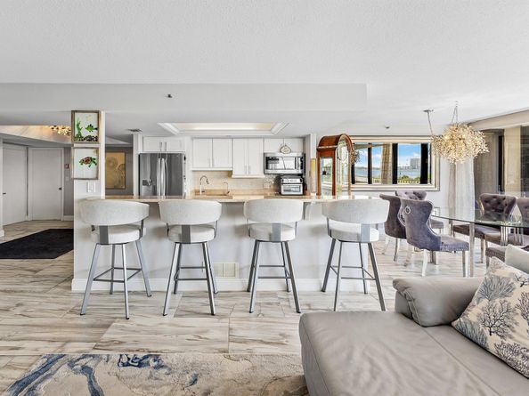 5280 N Ocean Drive Drive 1e, Riviera Beach FL 33404