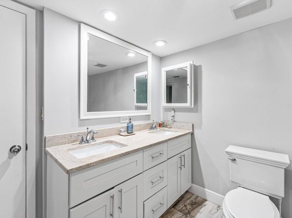 5280 N Ocean Drive Drive 1e, Riviera Beach FL 33404