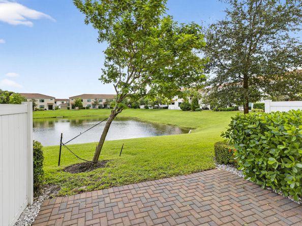 9996 Brickhill Drive 79, Boca Raton FL 33428