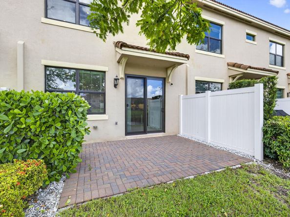 9996 Brickhill Drive 79, Boca Raton FL 33428