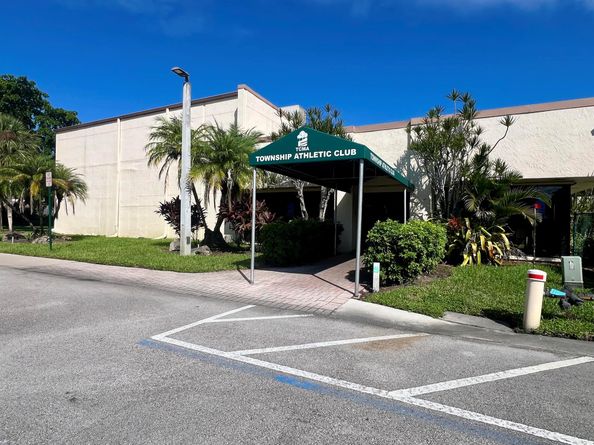 3529 NW 35th Street 1606, Coconut Creek FL 33066