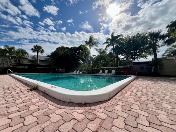 3529 NW 35th Street 1606, Coconut Creek FL 33066