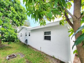 2012 SW 17th Avenue, Boynton Beach FL 33426