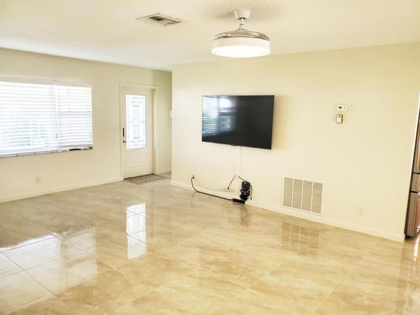2012 SW 17th Avenue, Boynton Beach FL 33426