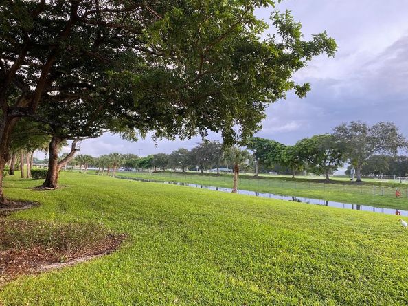 1027 Coral Club Dr 1027, Coral Springs FL 33071