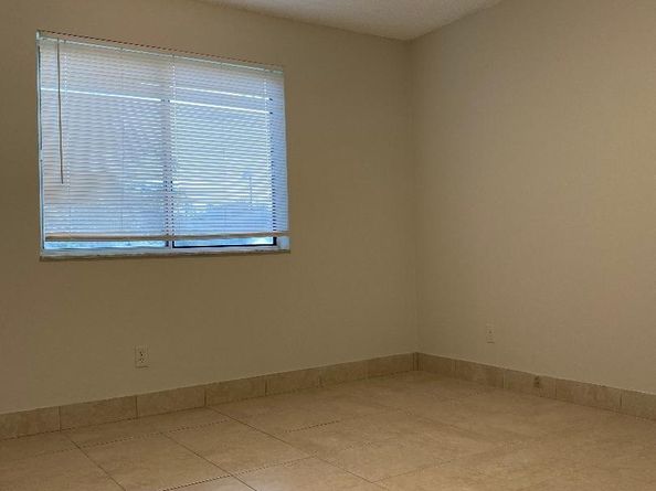1027 Coral Club Dr 1027, Coral Springs FL 33071