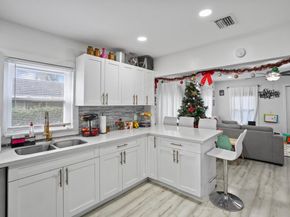 708 NW 15th St, Homestead FL 33030