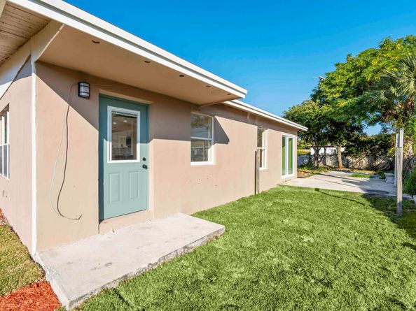 1349 9th Street, West Palm Beach FL 33401