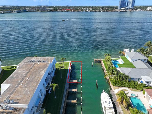 1030 Sugar Sands Boulevard 267, Singer Island FL 33404