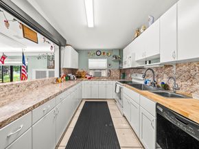 325 Knotty Pine Circle C1, Greenacres FL 33463