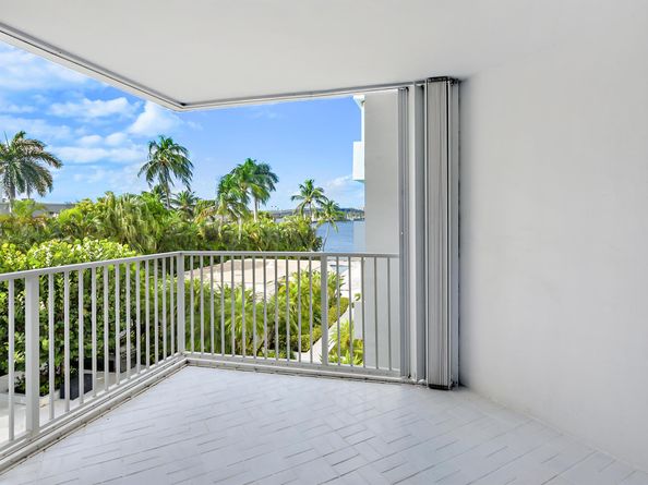 2860 S Ocean Boulevard 311, Palm Beach FL 33480
