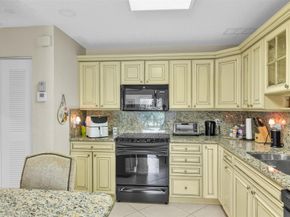 6693 Via Regina 6693, Boca Raton FL 33433