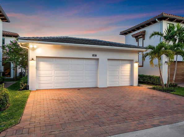 1013 Faulkner Terrace, Palm Beach Gardens FL 33418