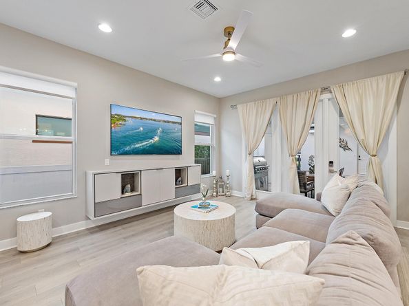 1013 Faulkner Terrace, Palm Beach Gardens FL 33418