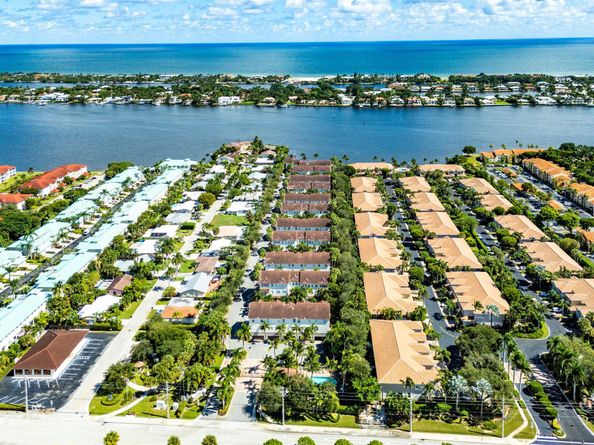 131 Ocean Cay Way 131, Hypoluxo FL 33462