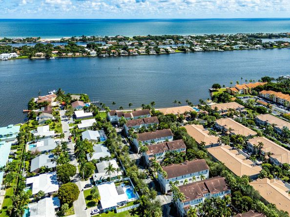 131 Ocean Cay Way 131, Hypoluxo FL 33462