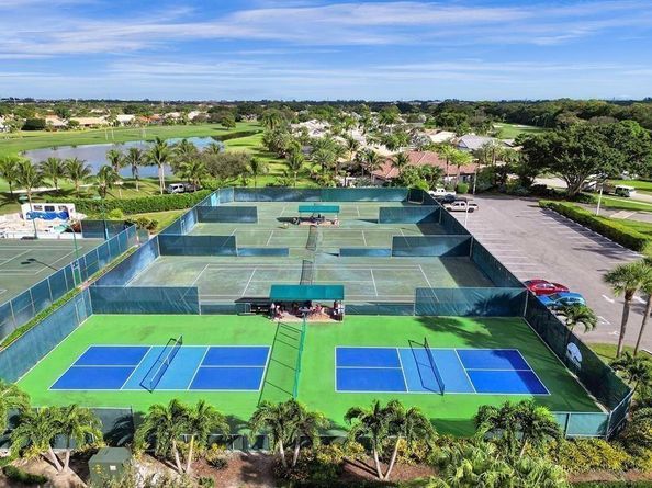 21392 Bridge View Dr, Boca Raton FL 33428