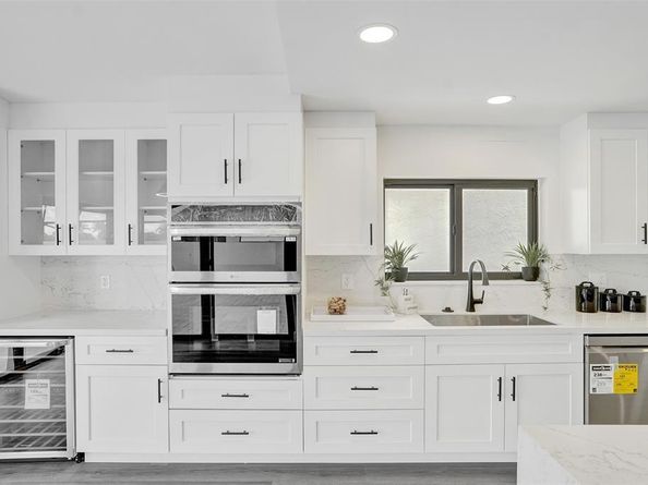 21392 Bridge View Dr, Boca Raton FL 33428