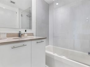 3250 NE 1st Avenue 605, Miami FL 33137