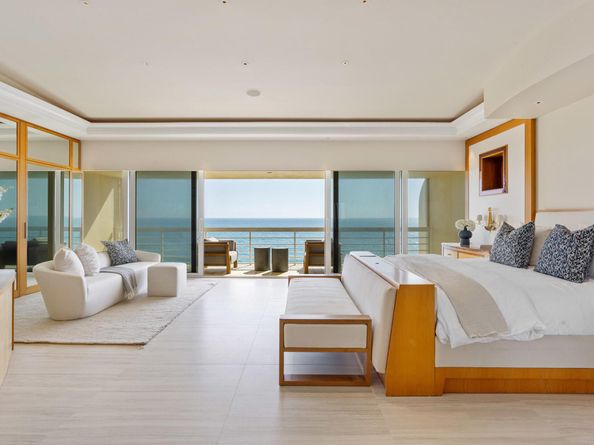 2 Sloans Curve Drive, Palm Beach FL 33480