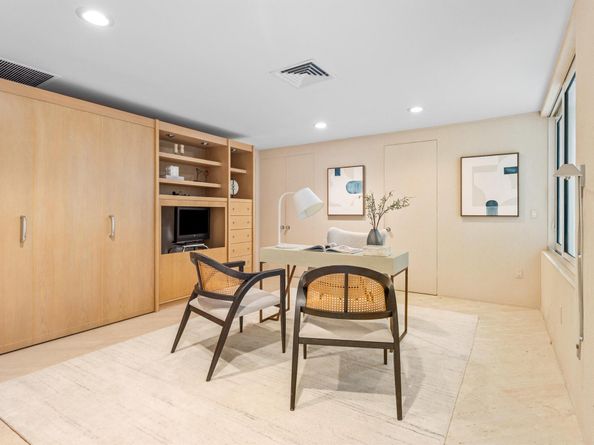 2 Sloans Curve Drive, Palm Beach FL 33480