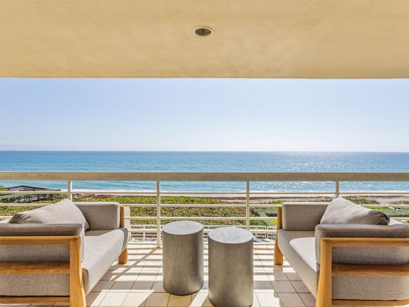 2 Sloans Curve Drive, Palm Beach FL 33480