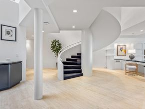 2 Sloans Curve Drive, Palm Beach FL 33480