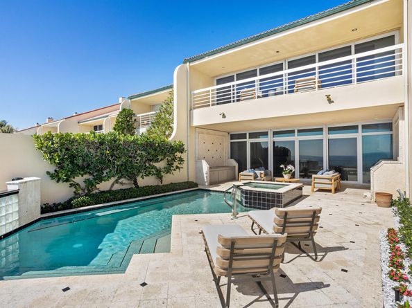 2 Sloans Curve Drive, Palm Beach FL 33480