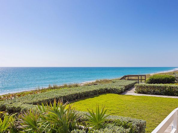 2 Sloans Curve Drive, Palm Beach FL 33480