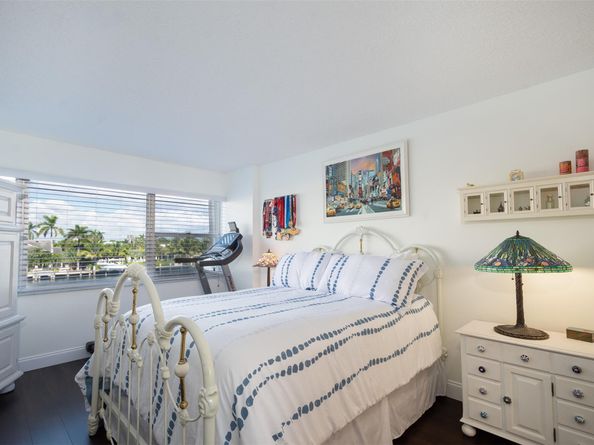 2611 N Riverside Dr 304, Pompano Beach FL 33062