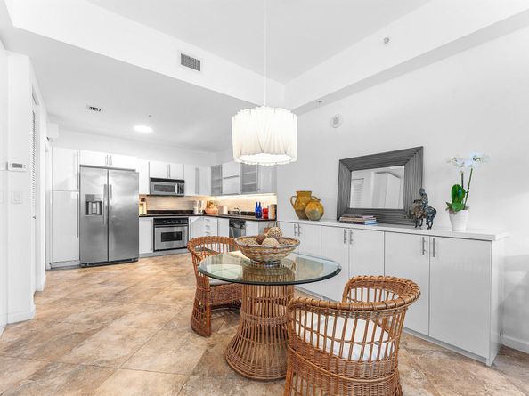 1617 N Flagler Drive 304, West Palm Beach FL 33407