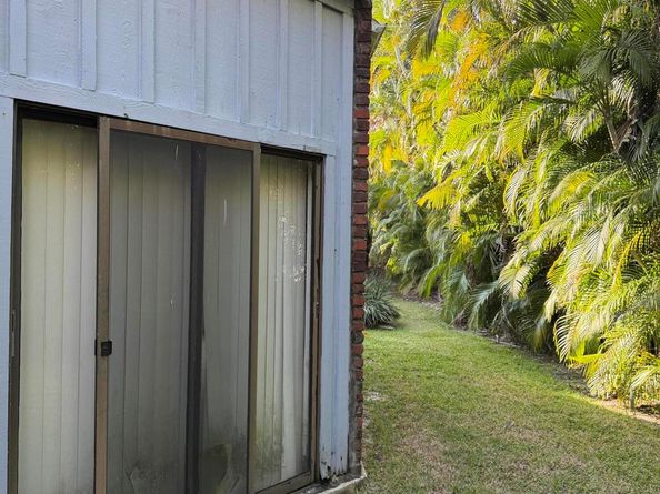 419 Pine Tree Court 20, Atlantis FL 33462