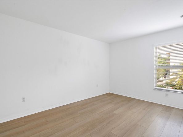 2138 SW 6th Street 301, Miami FL 33135