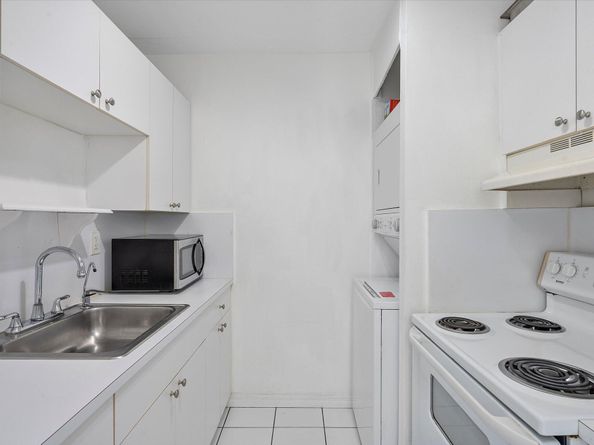 2138 SW 6th Street 301, Miami FL 33135