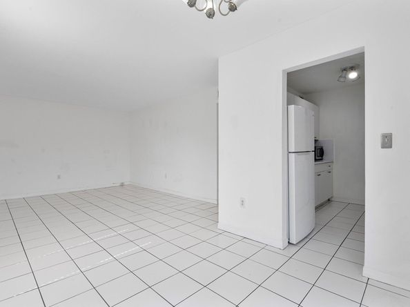 2138 SW 6th Street 301, Miami FL 33135