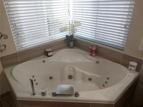 Undisclosed Address #FX-10537381, Pembroke Pines FL 33029