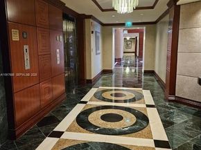 21050 Point Place 501, Aventura FL 33180