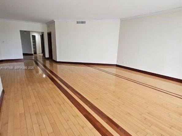 21050 Point Place 501, Aventura FL 33180