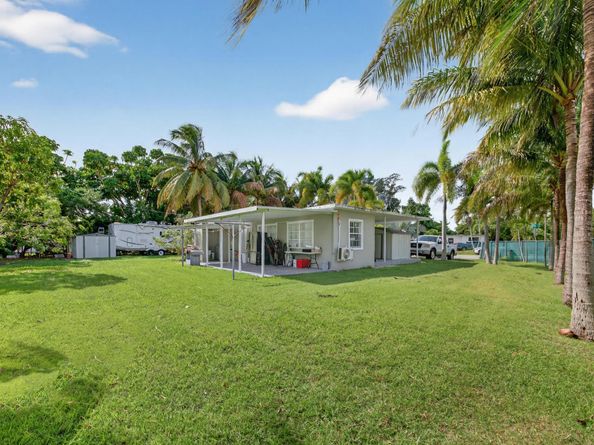 15020 Garfield Drive, Homestead FL 33033