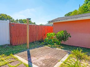 2016 SW 37th Ave, Fort Lauderdale FL 33312