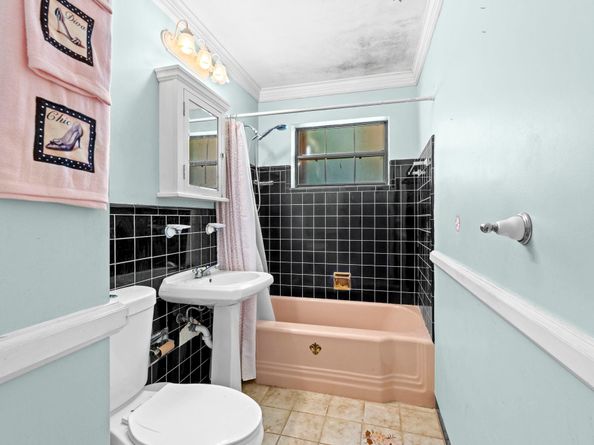 2016 SW 37th Ave, Fort Lauderdale FL 33312