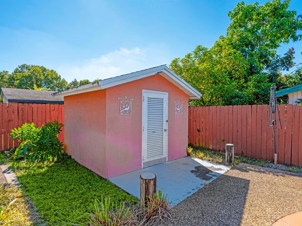 2016 SW 37th Ave, Fort Lauderdale FL 33312