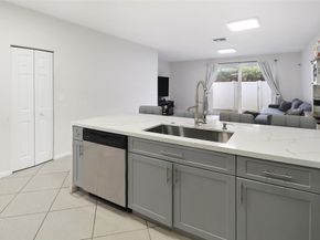 8106 Prestige Commons Dr 8106, Tamarac FL 33321