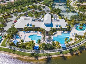 9082 Bay Point Cir Circle, West Palm Beach FL 33411