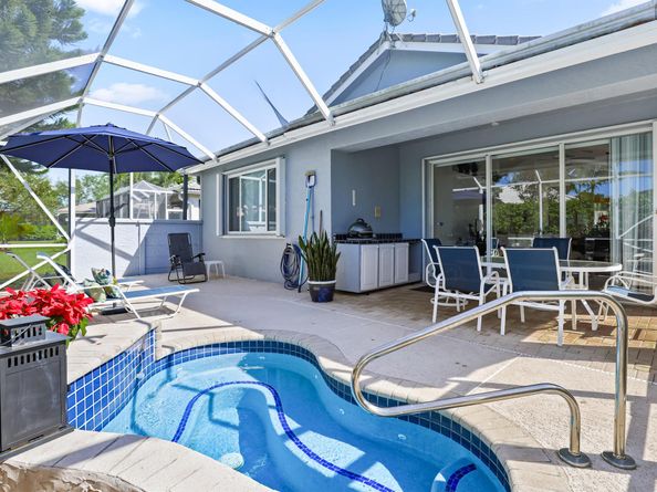 9082 Bay Point Cir Circle, West Palm Beach FL 33411