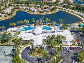 9082 Bay Point Cir Circle, West Palm Beach FL 33411